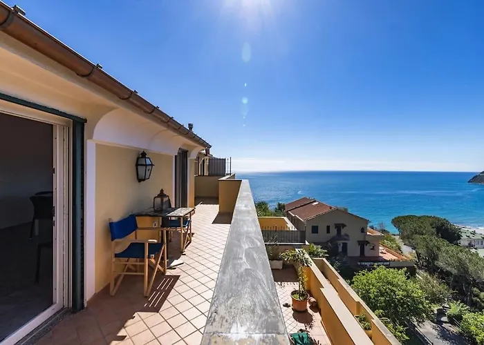 Ulivi E Mare